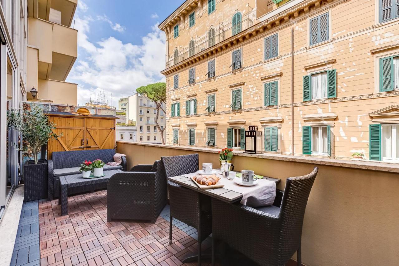 Lovely In The Center Of Rome, Fabrizia. Rome