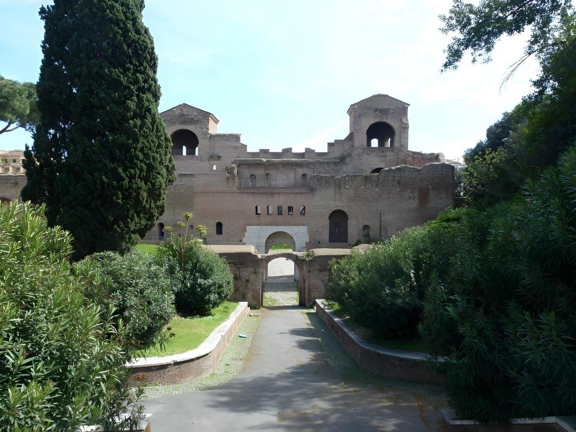 Lovely In The Center Of Rome, Fabrizia. * Rome